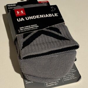 Boys Youth Large Gray Under Armor Socks NEW